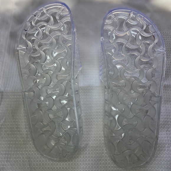 💯Brand New Chinese Laundry Clear Jelly Slides - Picture 4 of 9